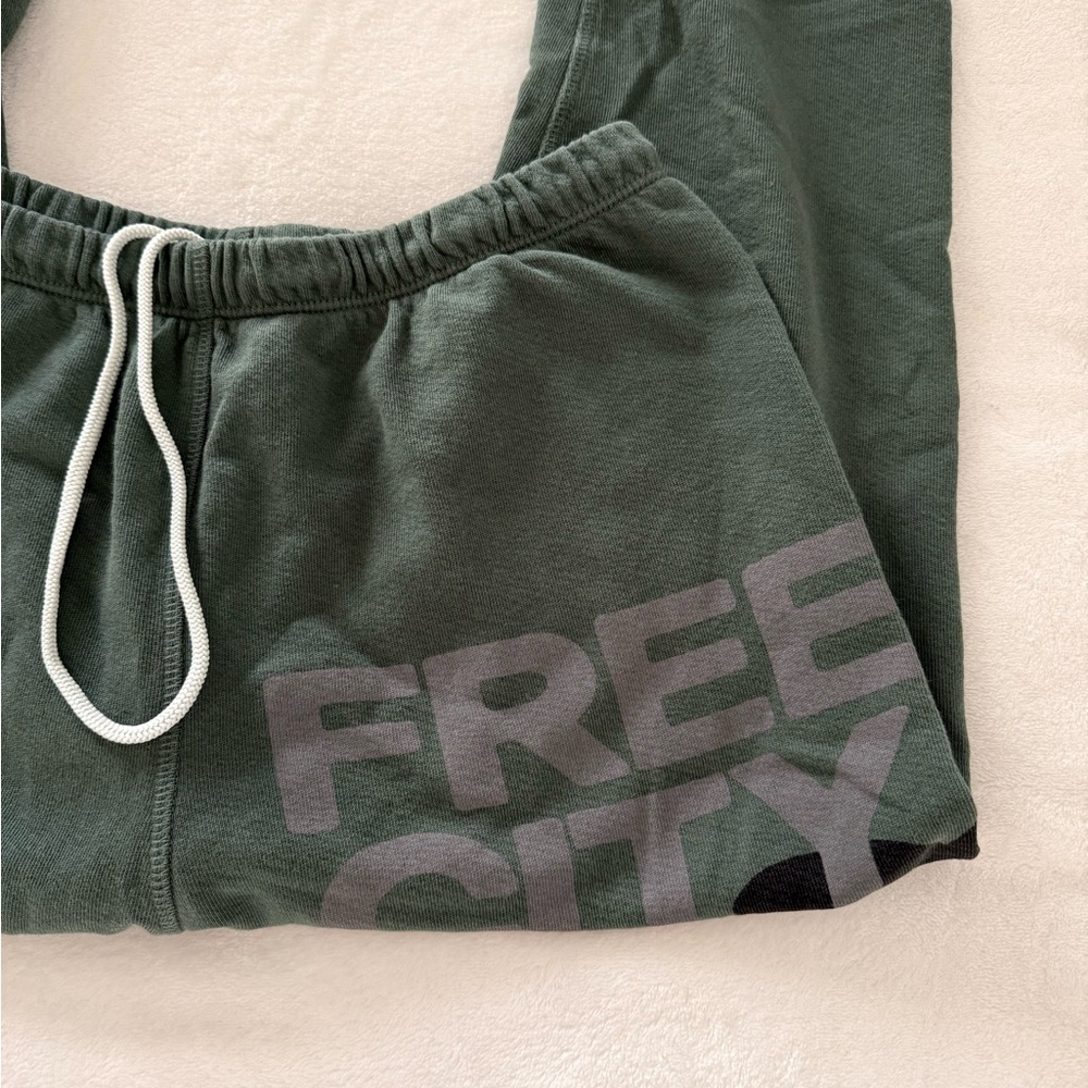 Freecity Green Track Pants size Small - Picture 3 of 10